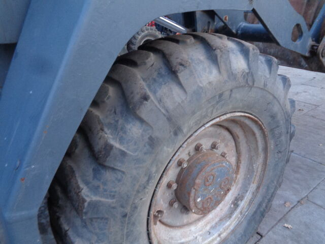 Chargeuse sur pneus Terex TL160