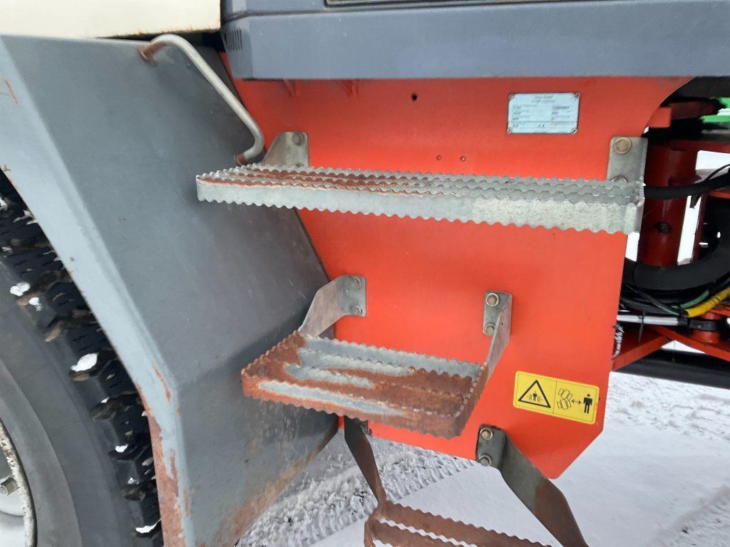 Chargeuse sur pneus Terex TL160