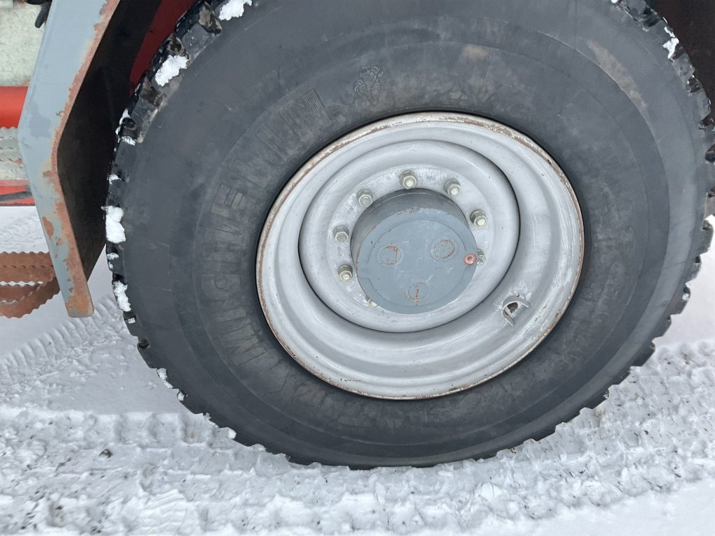 Chargeuse sur pneus Terex TL160