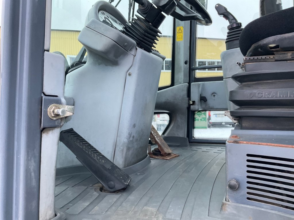 Chargeuse sur pneus Terex TL160