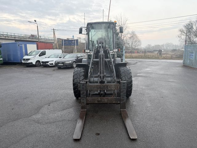 Chargeuse sur pneus Terex TL 100