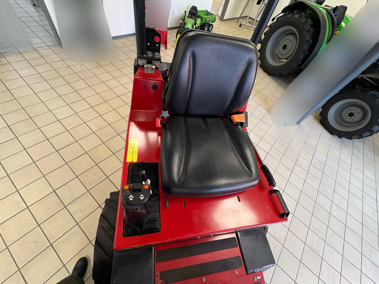 Chargeuse sur pneus Thaler 2226S