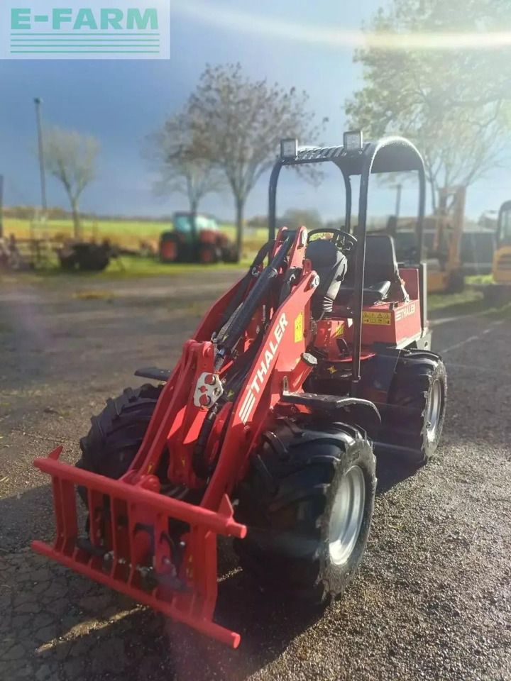 Chargeuse sur pneus Thaler 2230 s