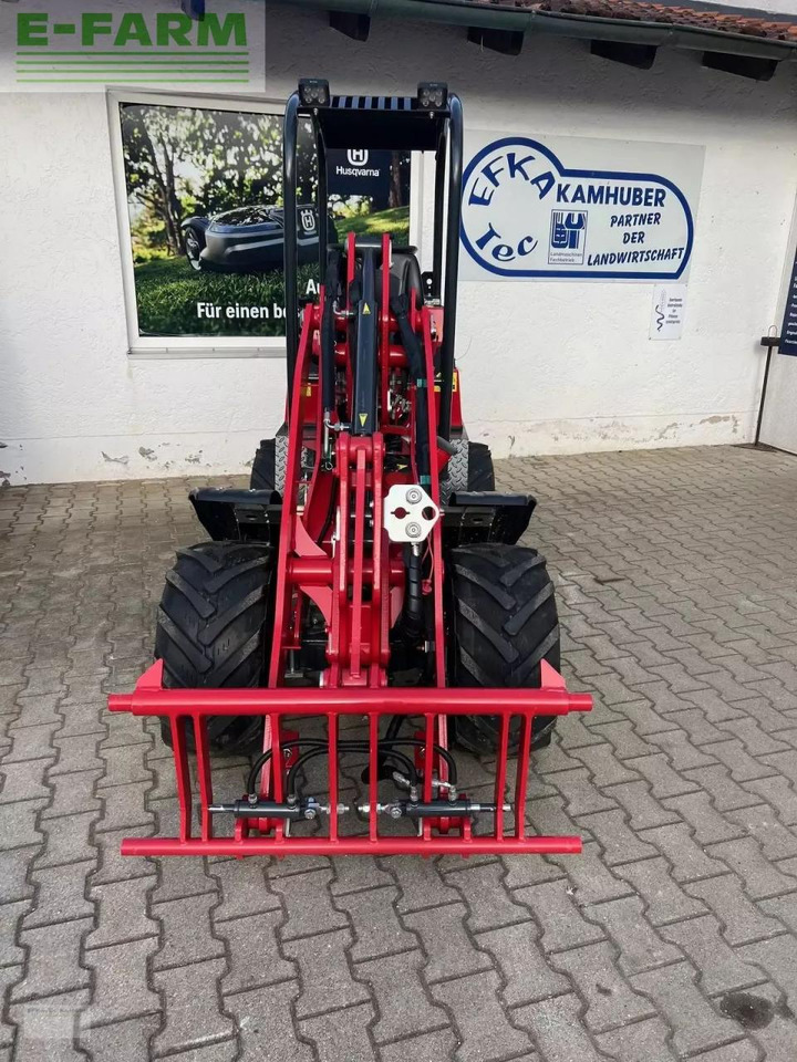 Chargeuse sur pneus Thaler 2326s