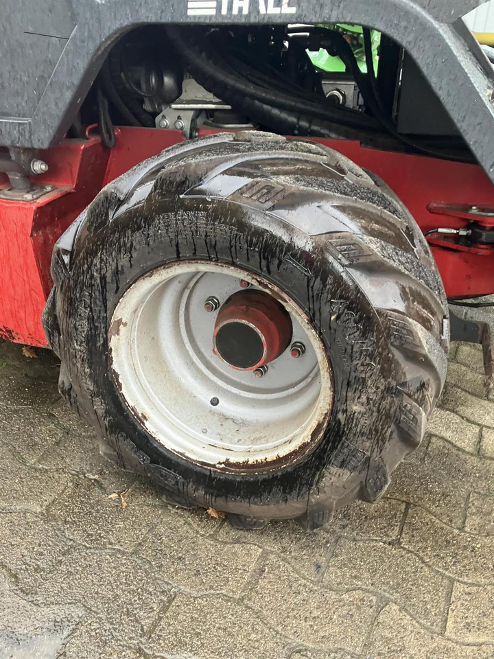 Chargeuse sur pneus Thaler 3248/A