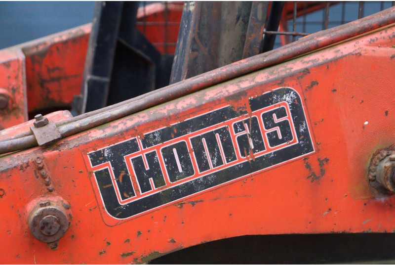 Chargeuse sur pneus Thomas 233 HD