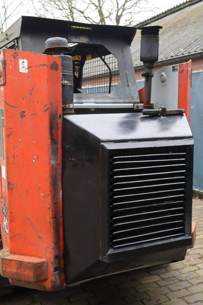 Chargeuse sur pneus Thomas 233 HD