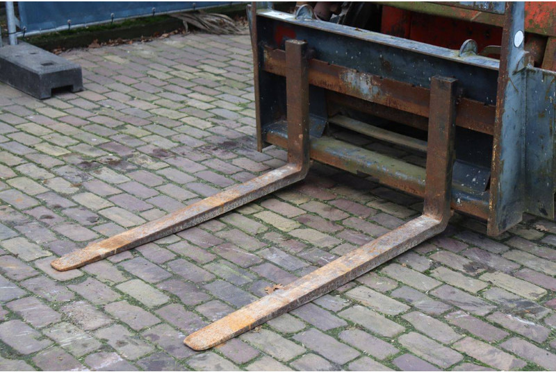 Chargeuse sur pneus Thomas 233 HD