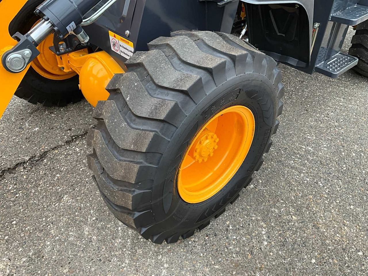 Chargeuse sur pneus UNUSED BLANCHE TW36 WHEEL LOADER