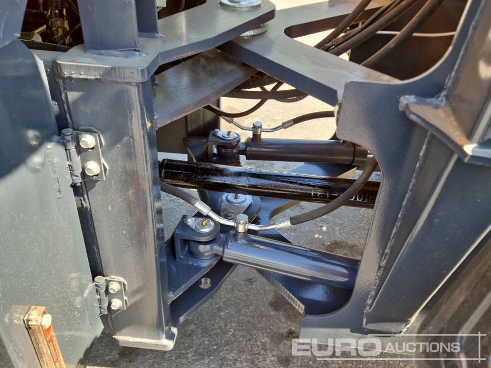 Chargeuse sur pneus Unused 2025 Blanche TW36