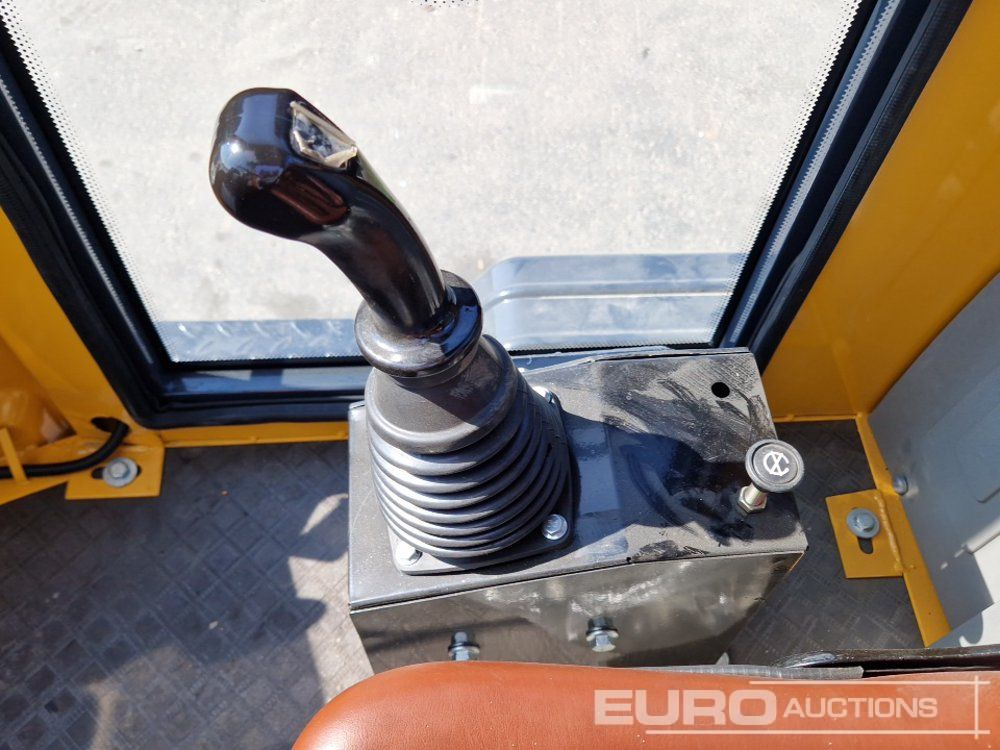 Chargeuse sur pneus Unused 2025 Blanche TW36