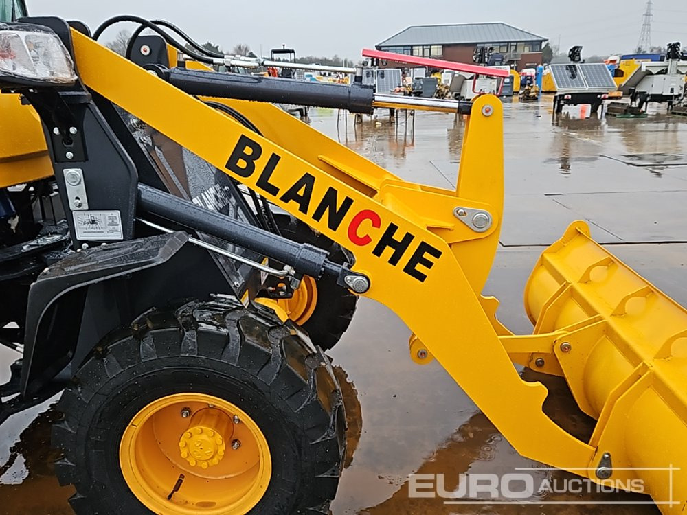 Chargeuse sur pneus Unused 2025 Blanche TW36