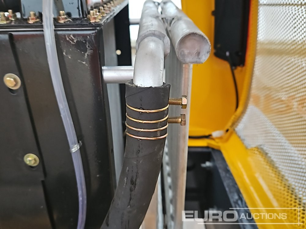 Chargeuse sur pneus Unused 2025 Blanche TW36