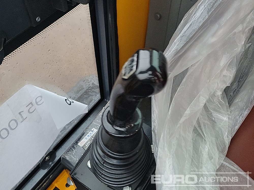 Chargeuse sur pneus Unused 2025 Blanche TW36