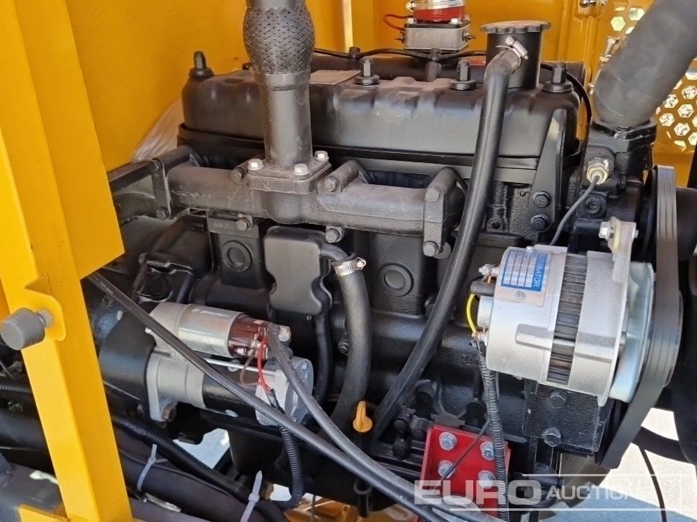 Chargeuse sur pneus Unused Blanche TW36