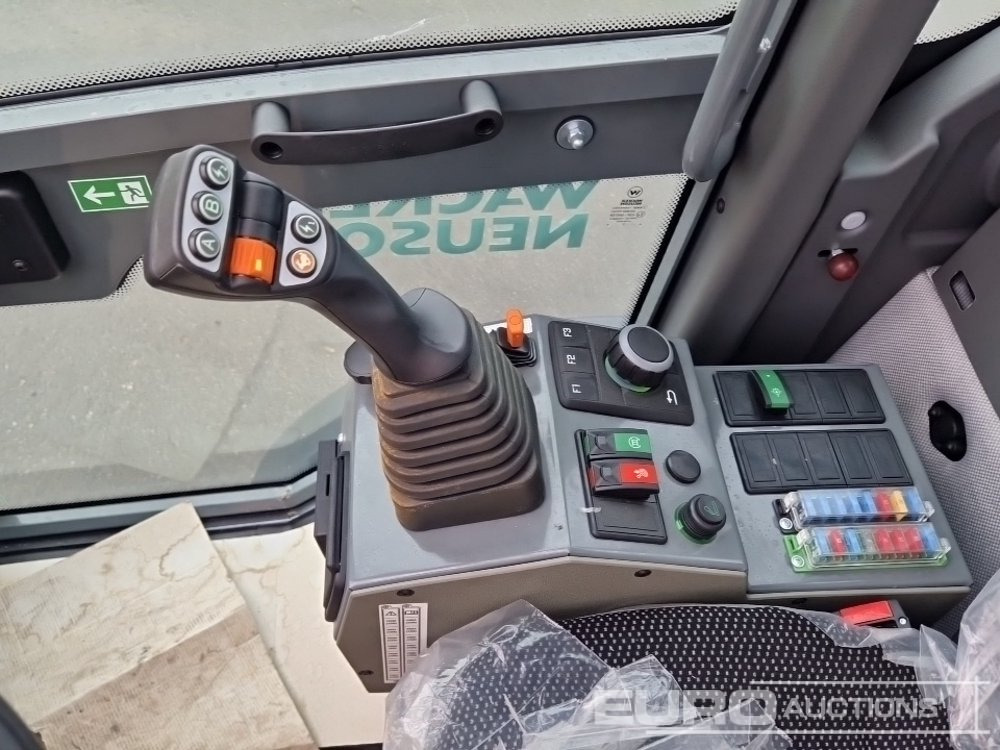 Chargeuse sur pneus Unused Wacker Neuson WL60