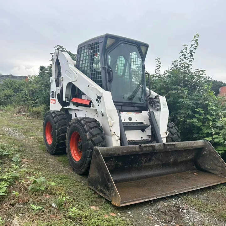 Chargeuse sur pneus Used Bob Cat Bob Cat S300 Used Skid Steer Wheel Loader Multifunctional Track Loaders Bobcat