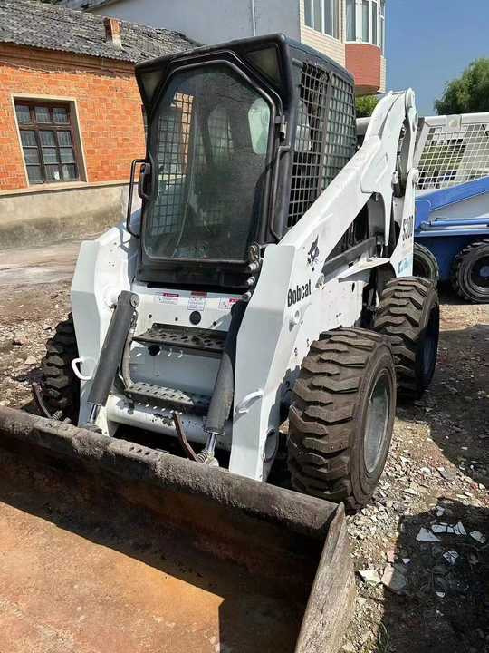Chargeuse sur pneus Used Bob Cat Bob Cat S300 Used Skid Steer Wheel Loader Multifunctional Track Loaders Bobcat
