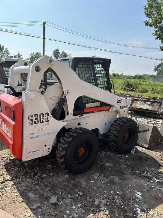 Chargeuse sur pneus Used Bob Cat Bob Cat S300 Used Skid Steer Wheel Loader Multifunctional Track Loaders Bobcat