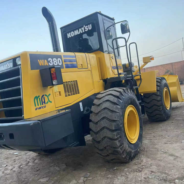 Chargeuse sur pneus Used Komatsu WA380-3 Front Loader in Very Good Condition Strong Power komatsu 380 Wheel Loader Low Price Hot Sale