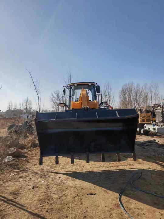 Chargeuse sur pneus Used LIUGONG 856H wheel  in Good Condition for  sale 90%new uesd Loader liugong 856h Used Loader For Sale
