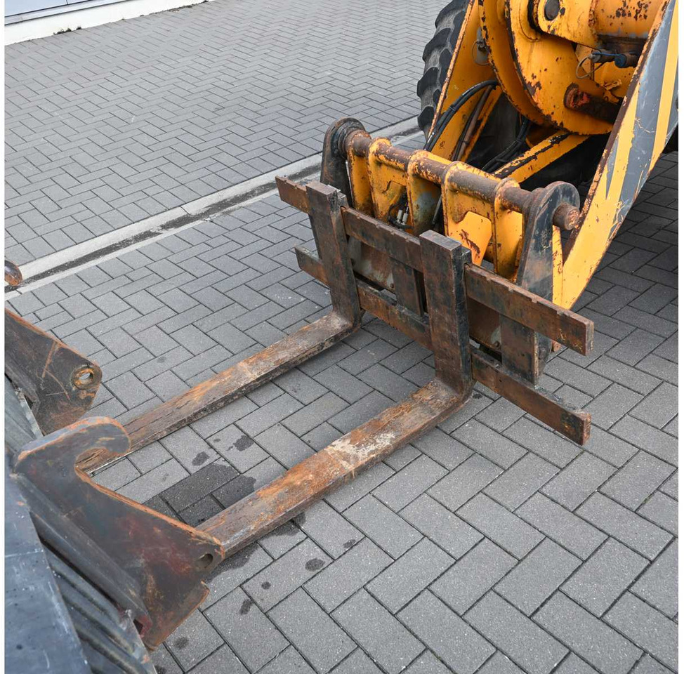 Chargeuse sur pneus VENIERI - 2006 - VF463F - SHOVEL