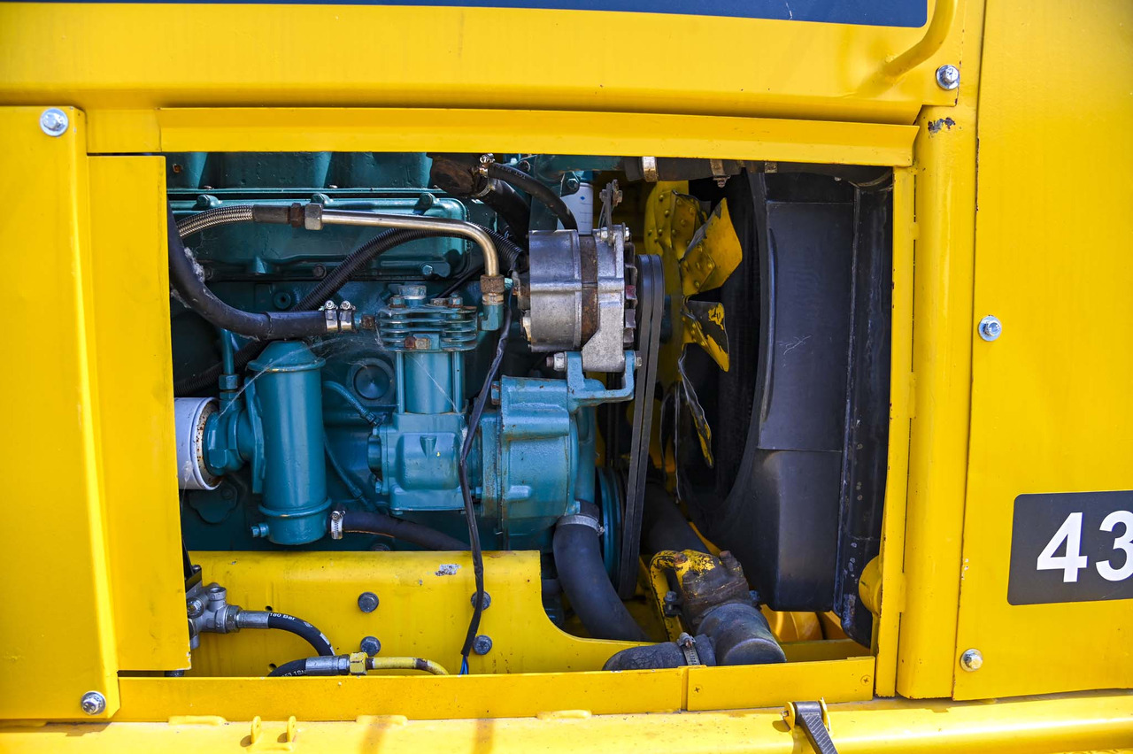 Chargeuse sur pneus VOLVO BM4300