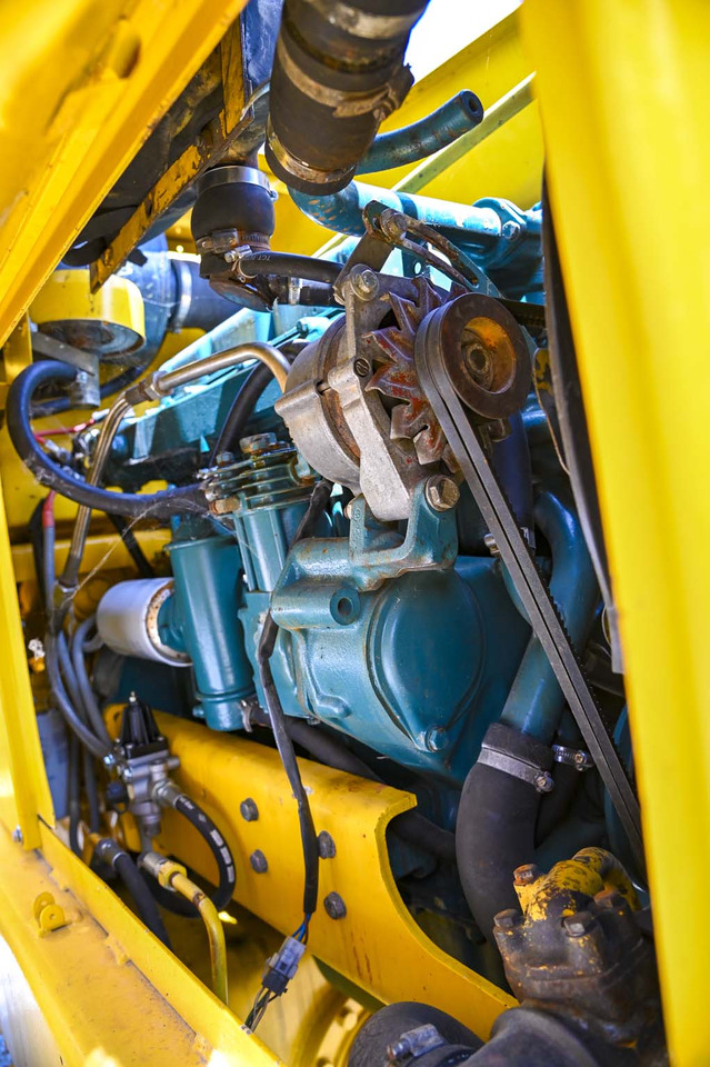 Chargeuse sur pneus VOLVO BM4300