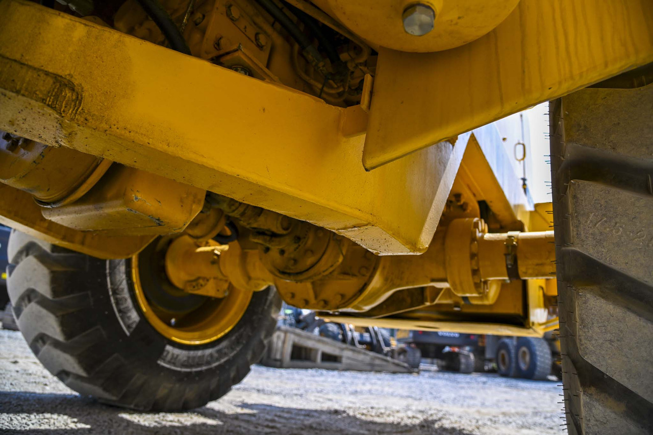 Chargeuse sur pneus VOLVO BM4300