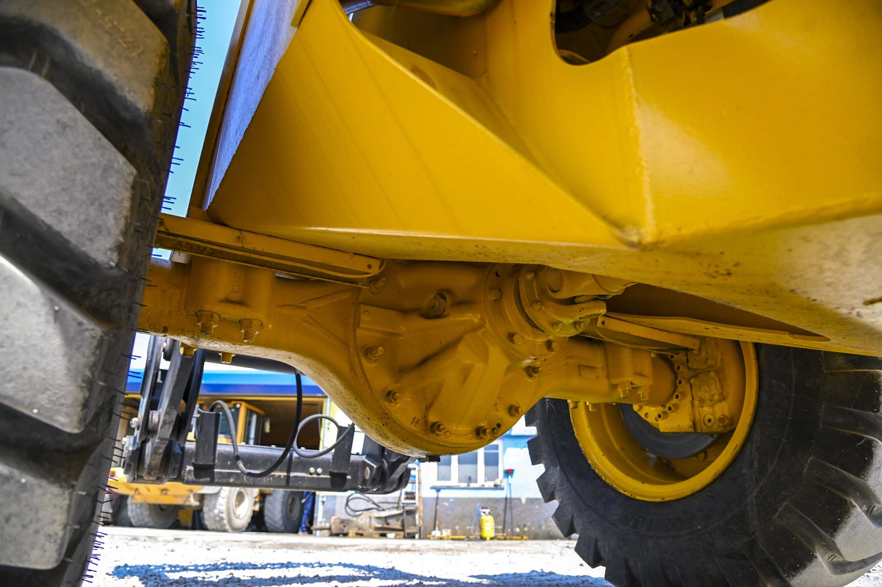 Chargeuse sur pneus VOLVO BM4300