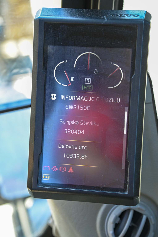 Chargeuse sur pneus VOLVO EWR150E