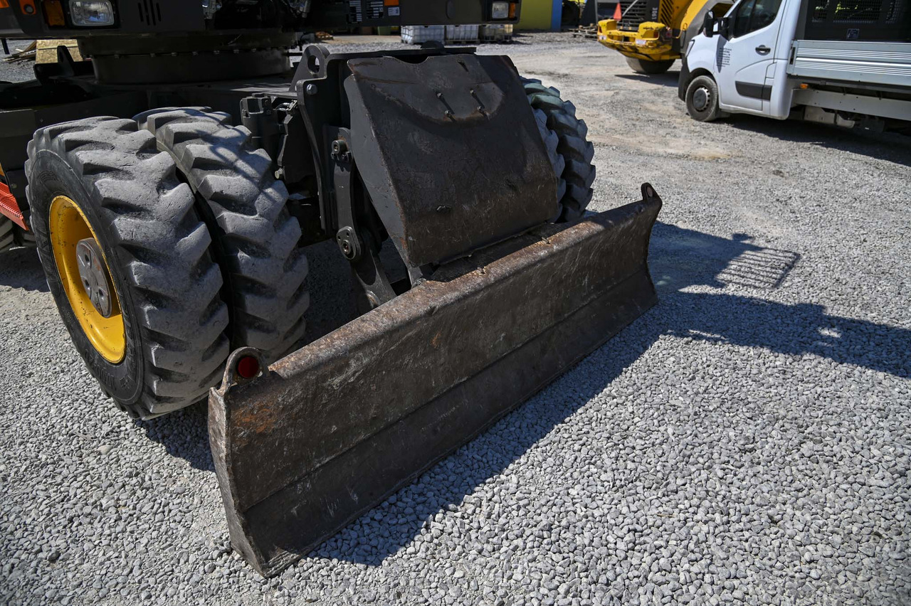 Chargeuse sur pneus VOLVO EWR150E