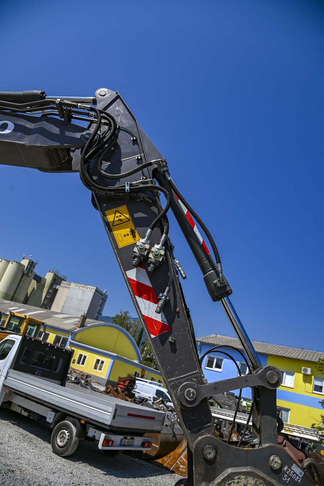 Chargeuse sur pneus VOLVO EWR150E