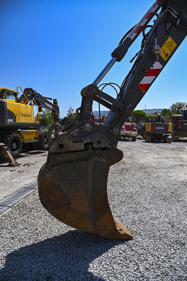 Chargeuse sur pneus VOLVO EWR150E