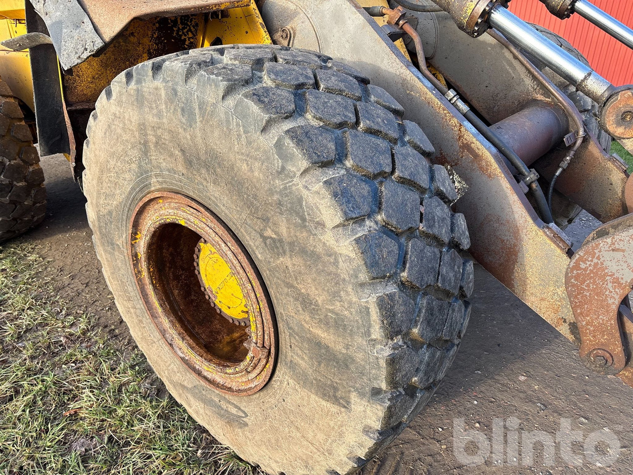 Chargeuse sur pneus VOLVO L120B