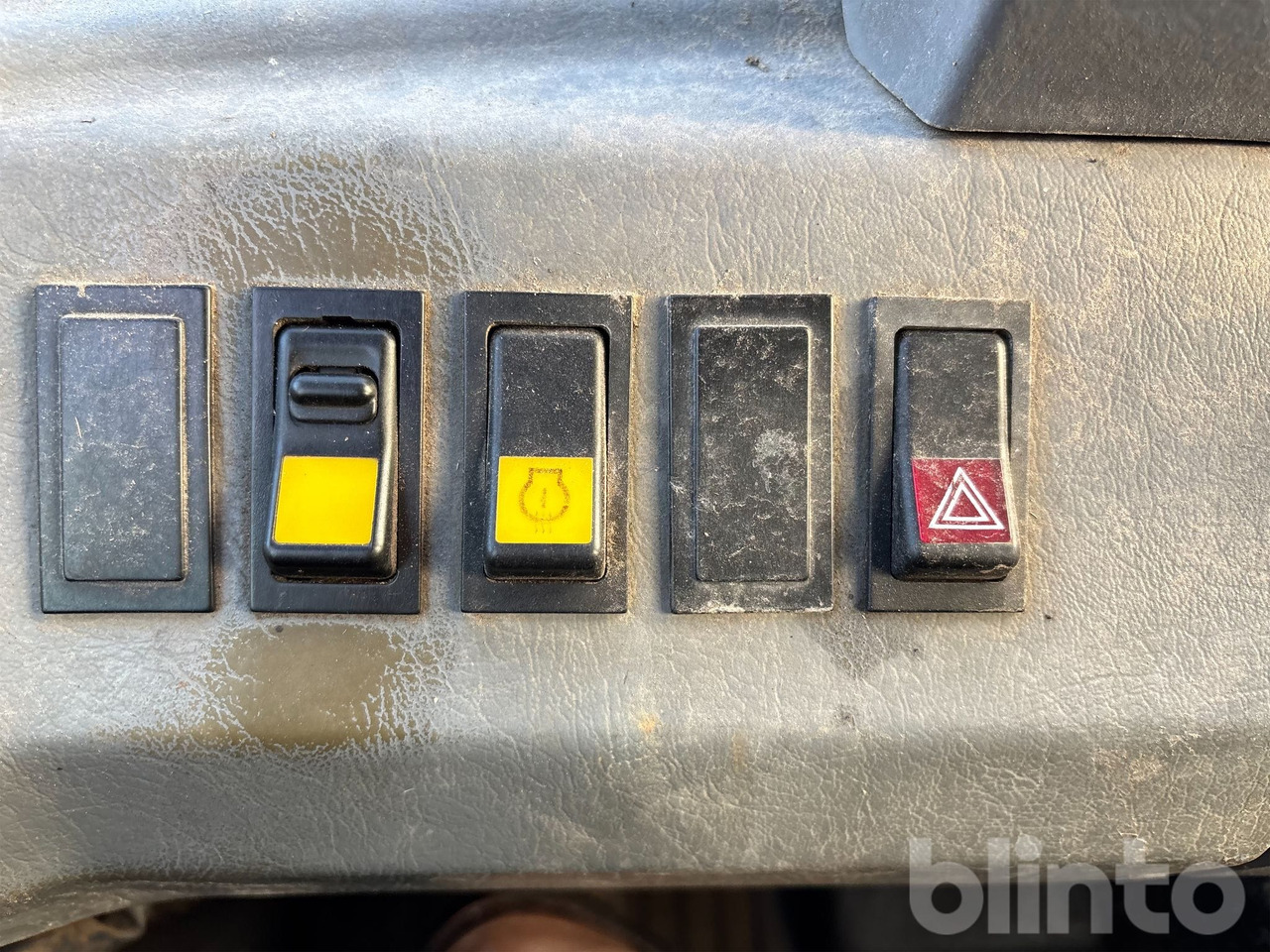 Chargeuse sur pneus VOLVO L120B
