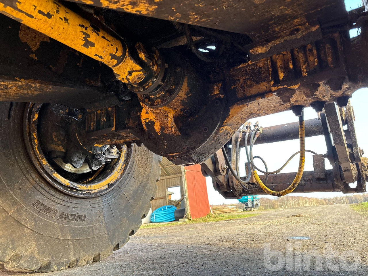 Chargeuse sur pneus VOLVO L120B