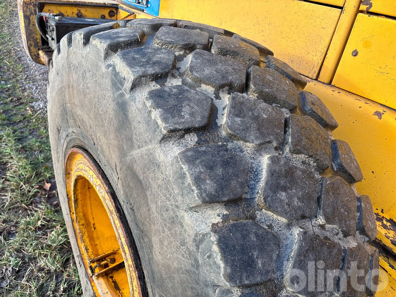 Chargeuse sur pneus VOLVO L120B
