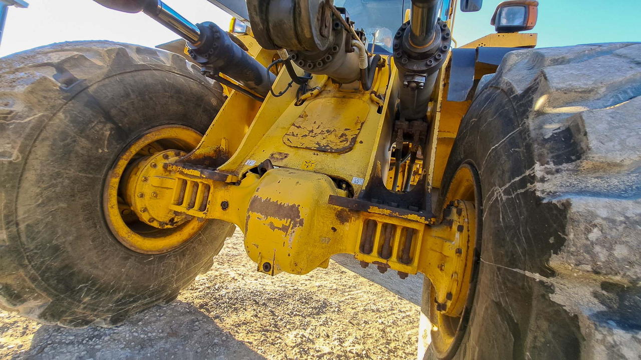 Chargeuse sur pneus VOLVO L120E