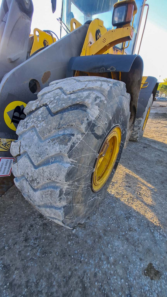 Chargeuse sur pneus VOLVO L120E