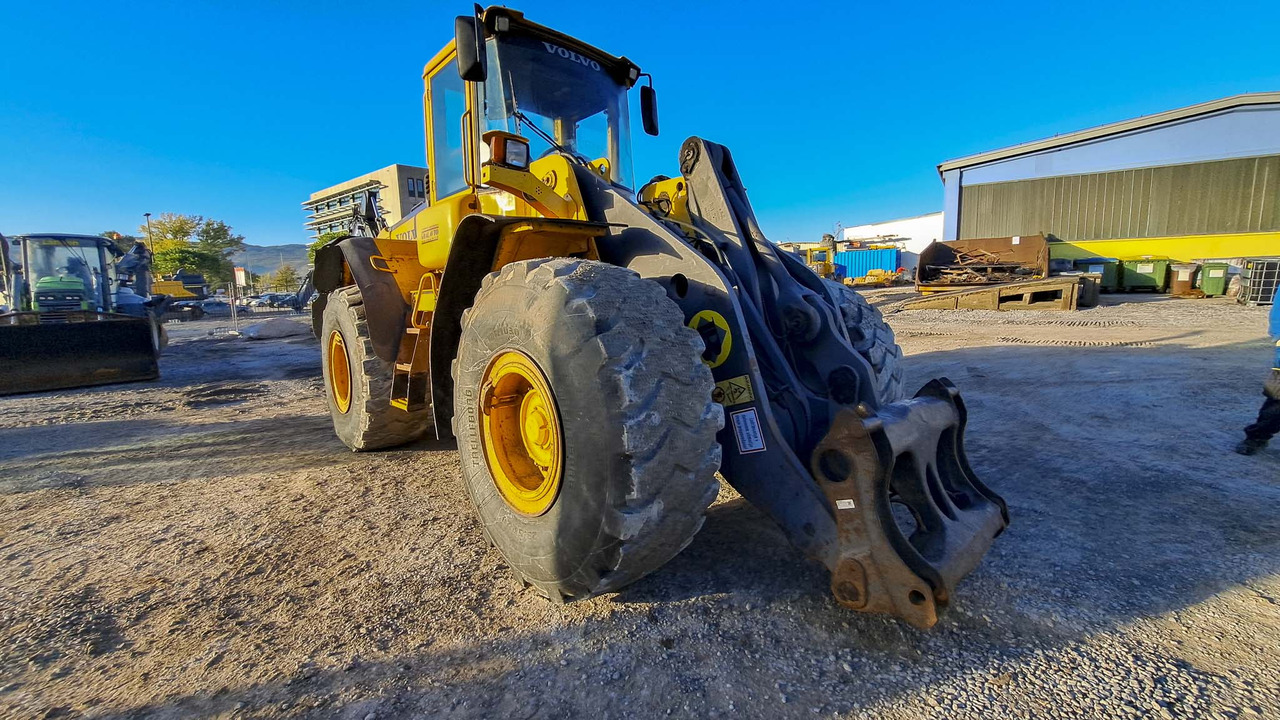 Chargeuse sur pneus VOLVO L120E