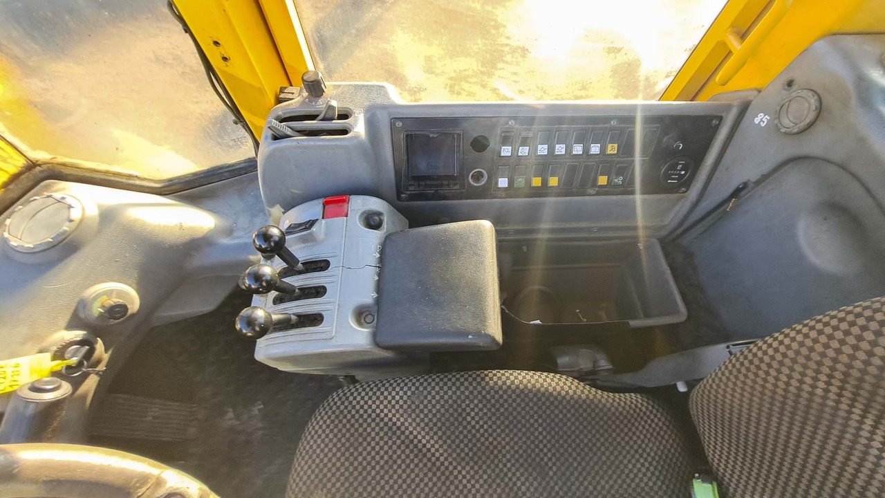 Chargeuse sur pneus VOLVO L120E