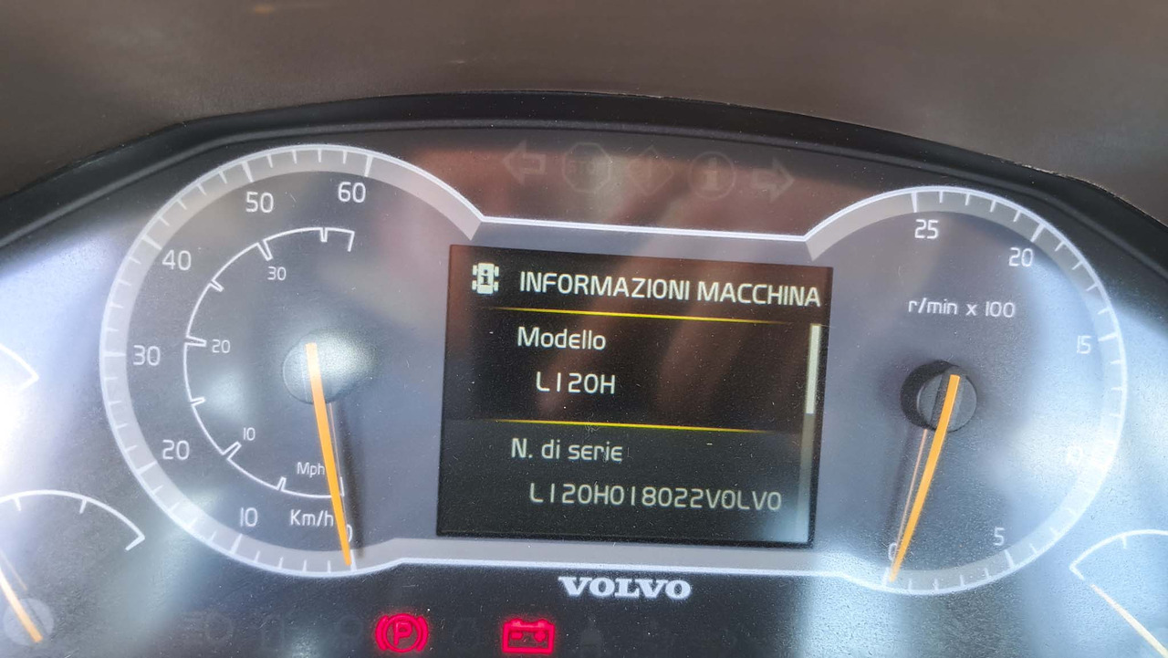 Chargeuse sur pneus VOLVO L120H