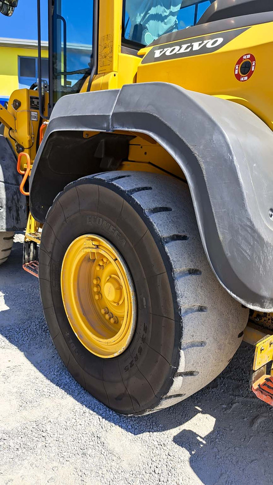 Chargeuse sur pneus VOLVO L120H