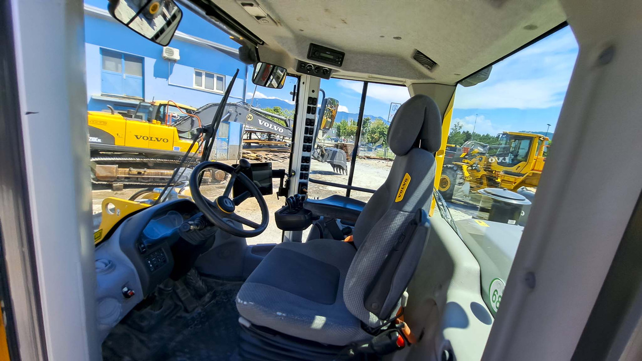 Chargeuse sur pneus VOLVO L120H