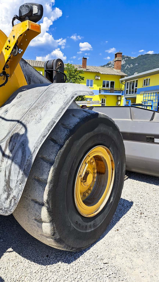 Chargeuse sur pneus VOLVO L120H