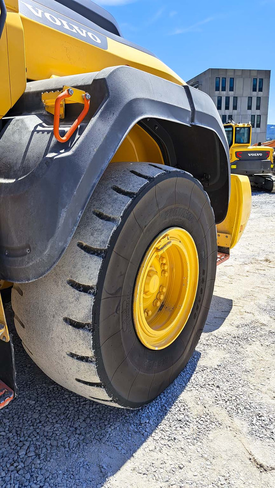Chargeuse sur pneus VOLVO L120H