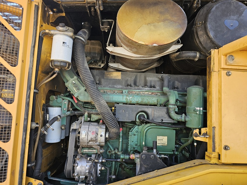 Chargeuse sur pneus VOLVO L150E