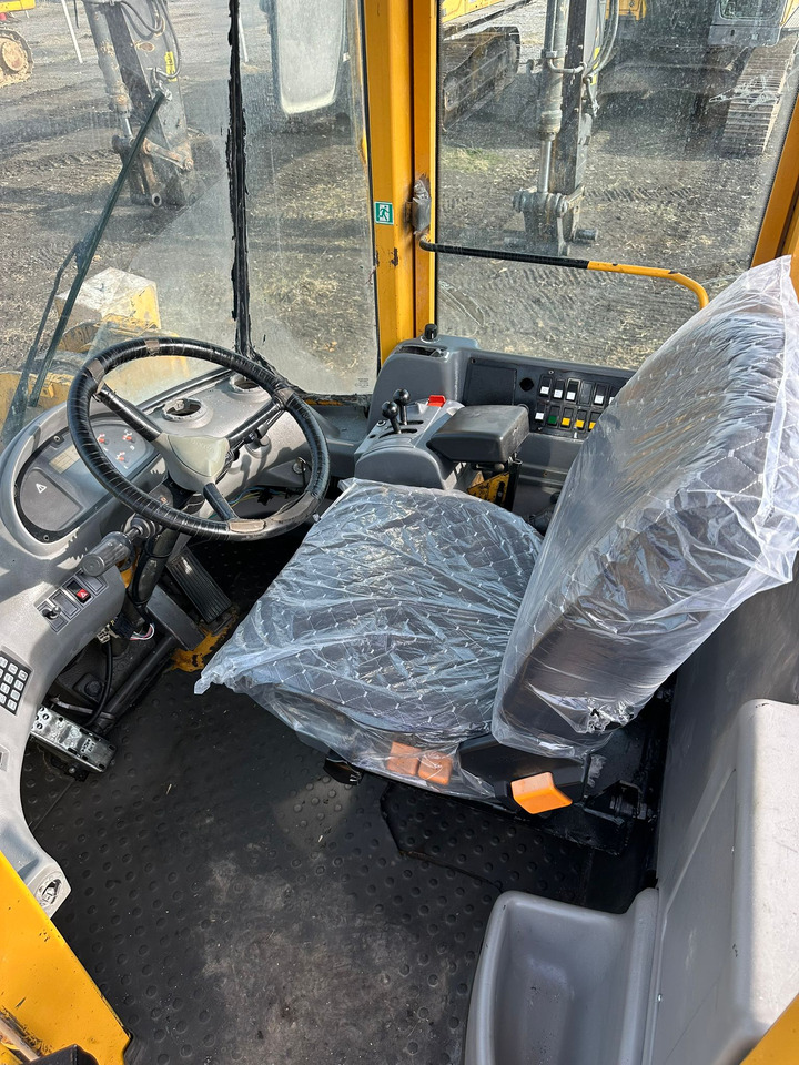 Chargeuse sur pneus VOLVO L150E