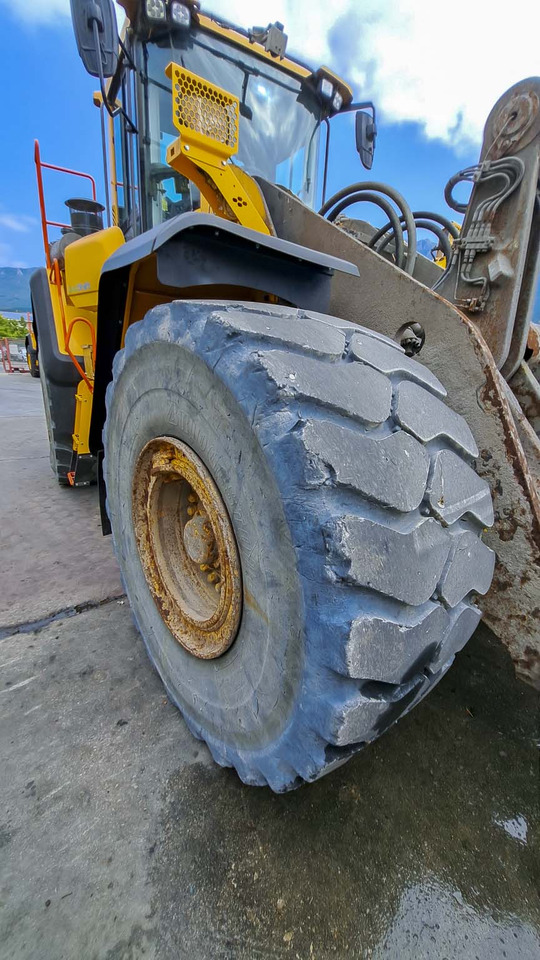 Chargeuse sur pneus VOLVO L150H